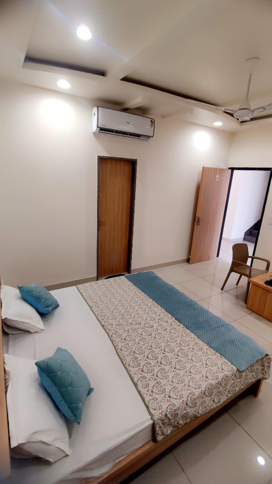 Hotel Rajvi Residency – photo 4