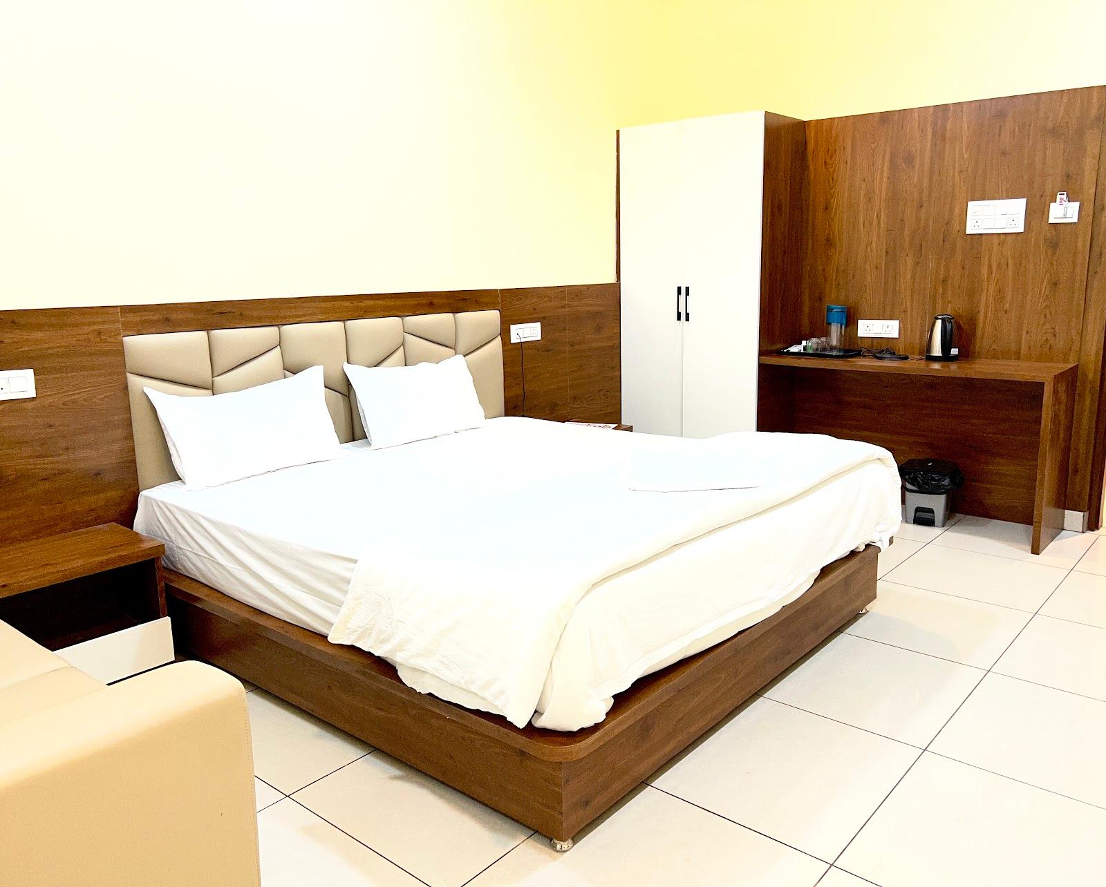 Hotel Trishul Grand – photo 3