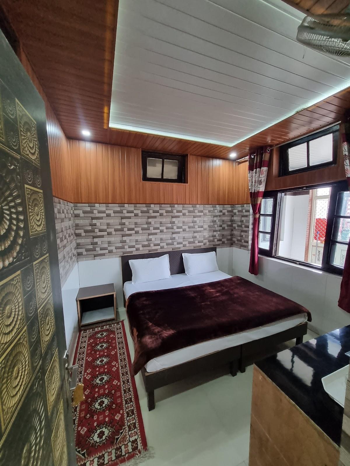Hotel sudarshan – photo 3