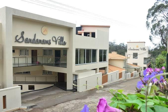 Sandanam's Villa – photo 1