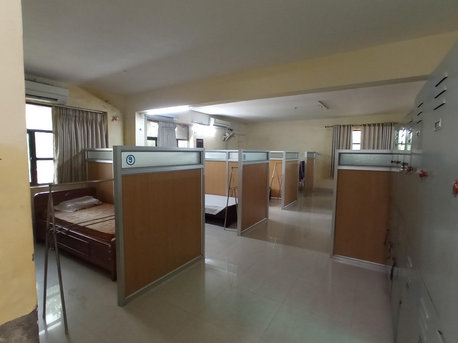 Retiring Room Raipur – photo 2