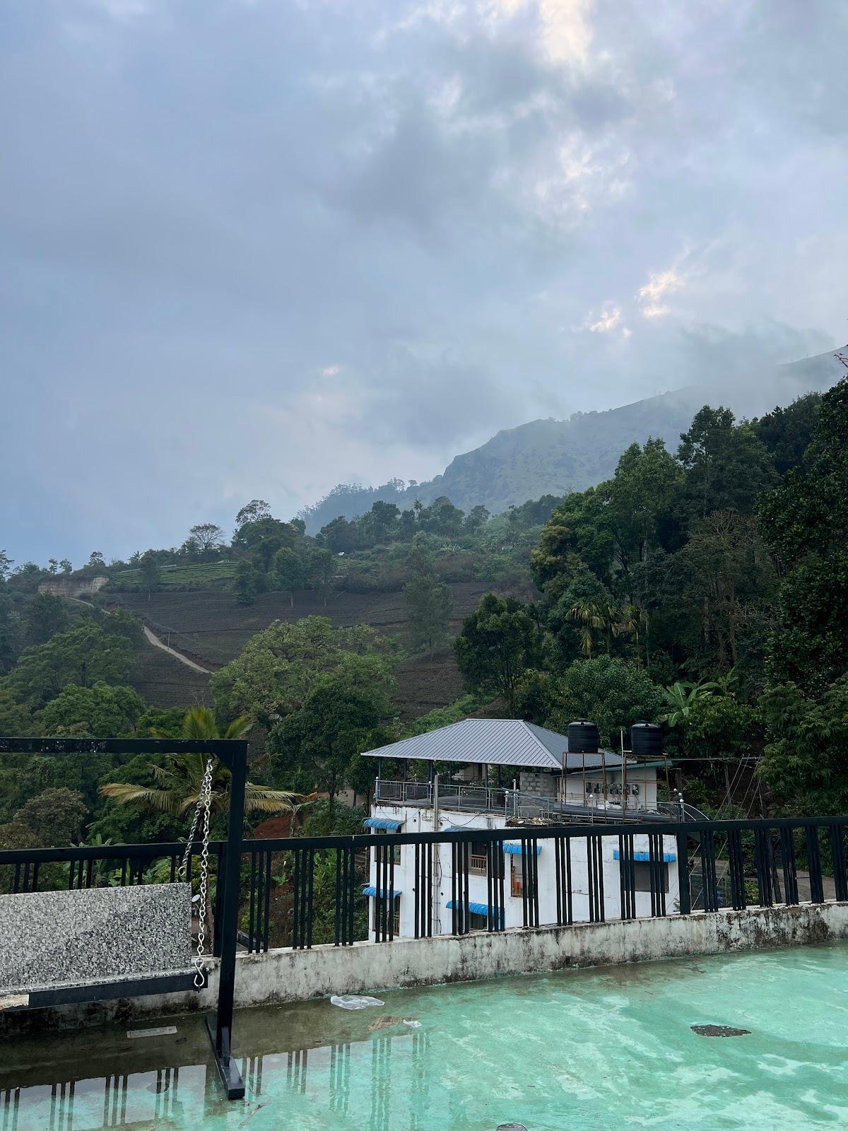 Zostel Munnar – photo 4