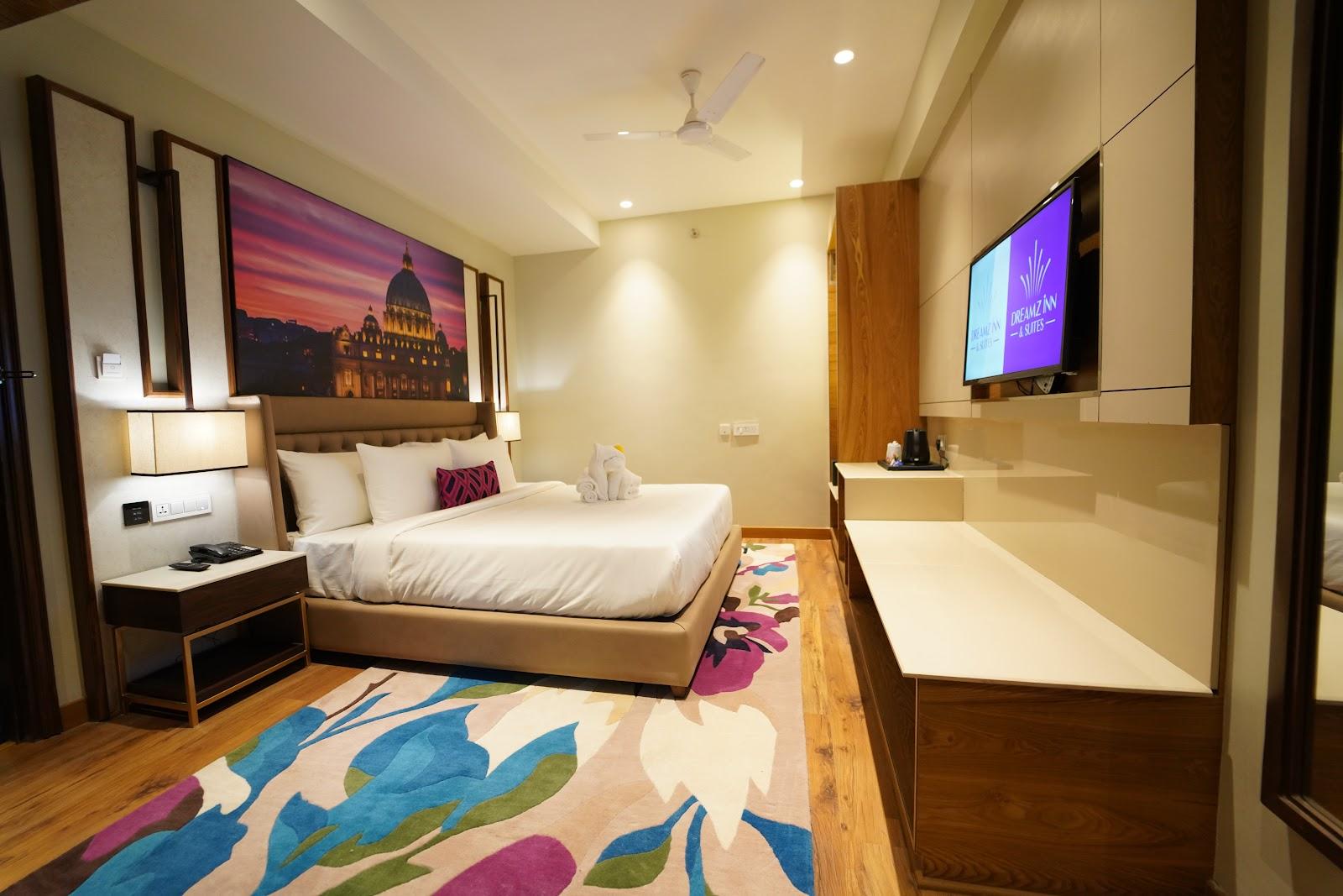 HOTEL DREAMZ INN & SUITES – photo 2