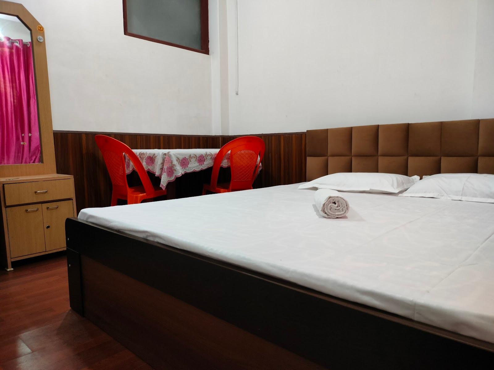 PRANAM HOMESTAY(NEAR BURDWAN PALACE) – photo 3