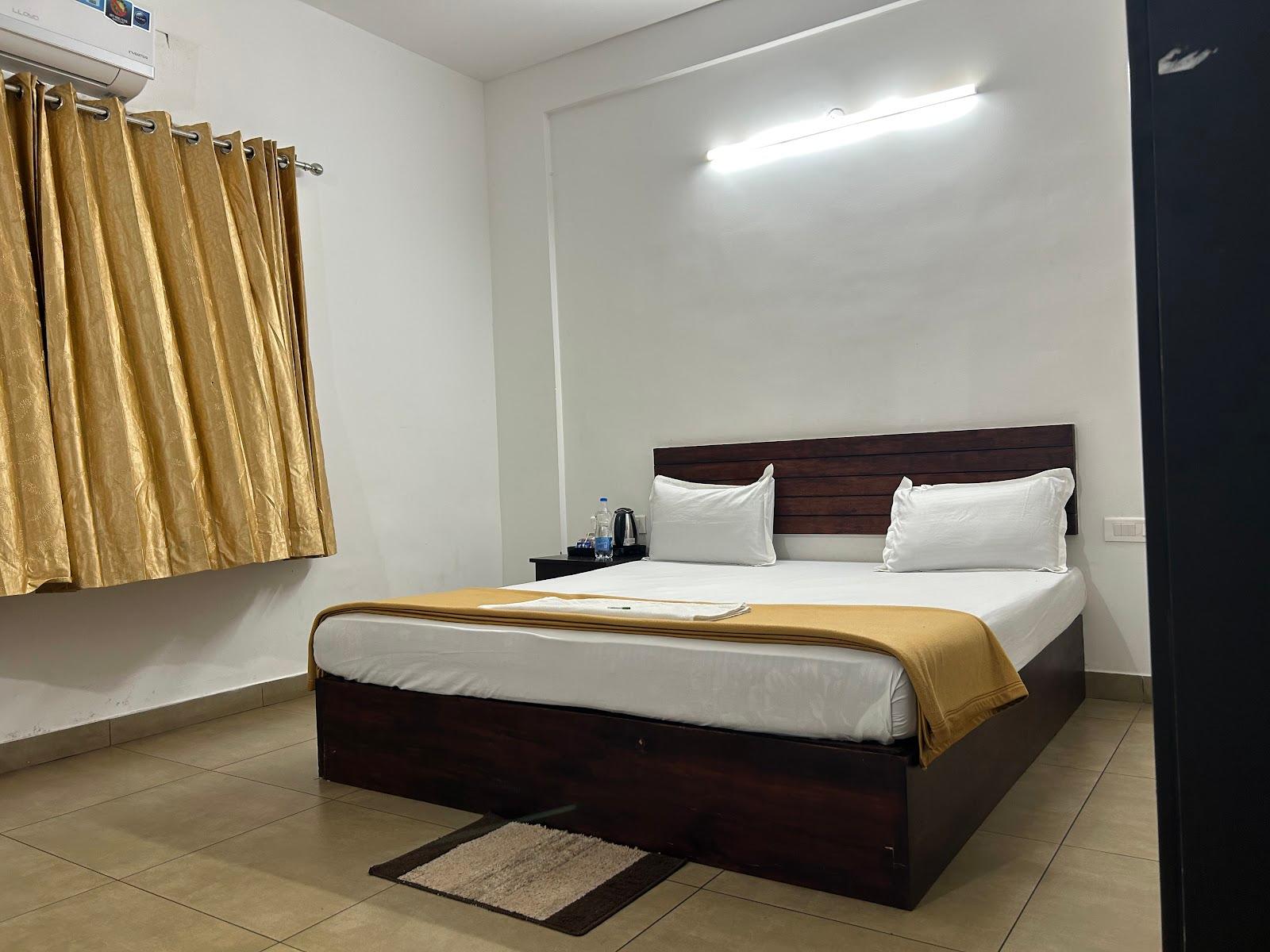 KUMARS PARASSINI TOURIST HOME – photo 3