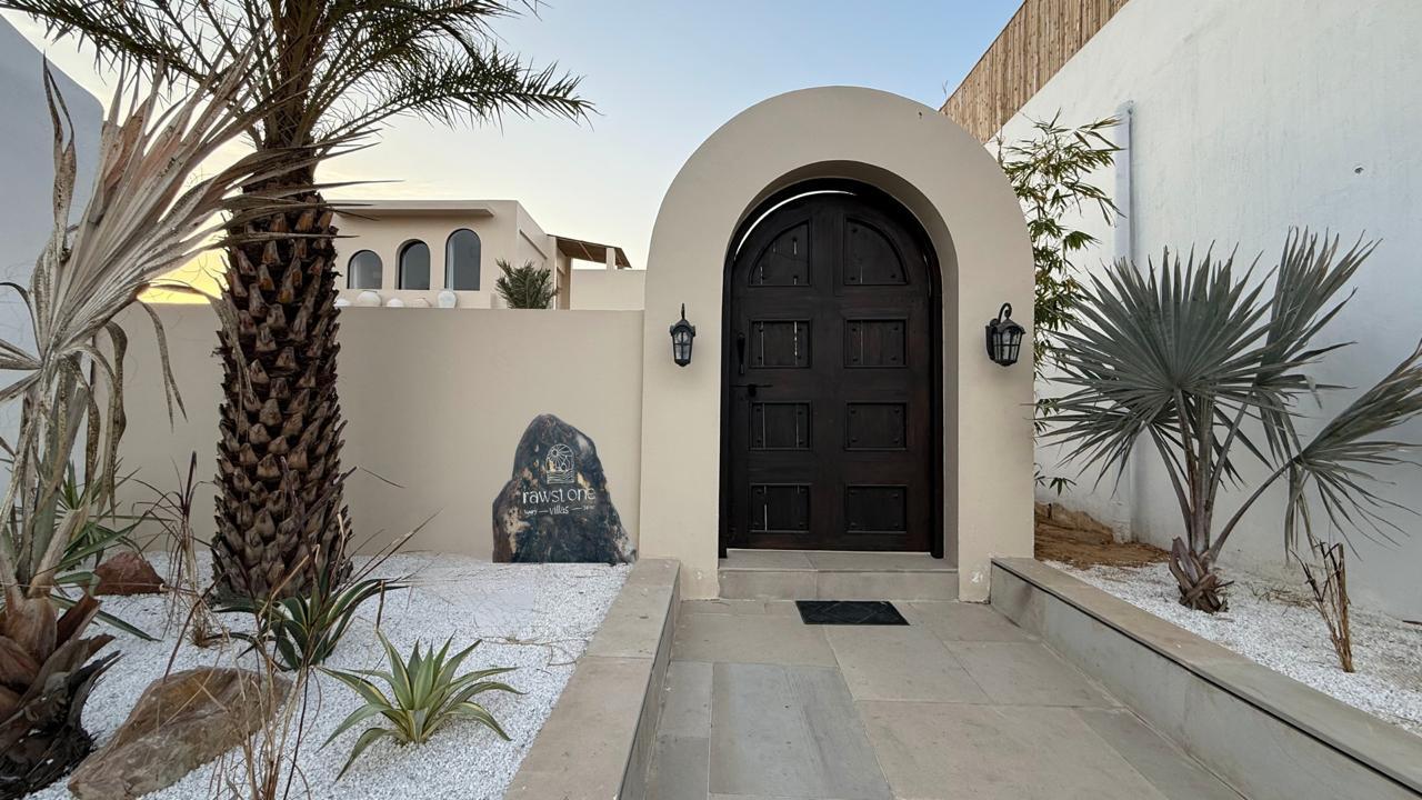 Rawstone Luxury Villas – photo 1