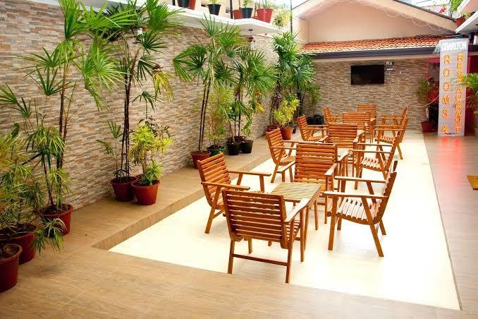 Charlton Kandy Rest