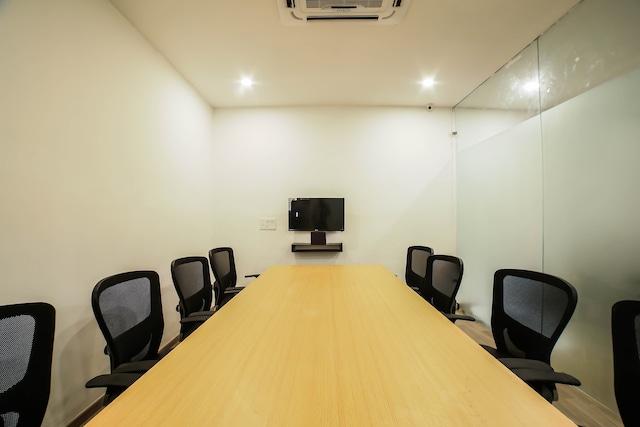 OYO Townhouse 260 Malibu Town, Near Park Hospital Near Omaxe Gurgaon Mall – photo 4
