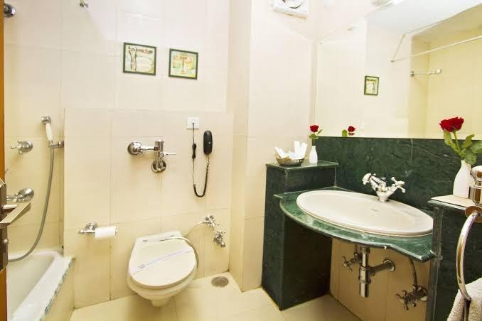 Broadways Inn, Manali – photo 4