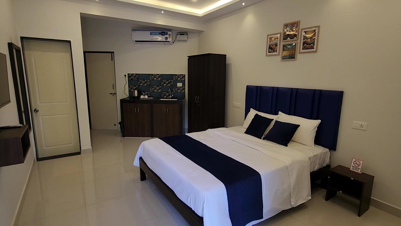 The Regal-Luxury Boutique Stays – photo 2