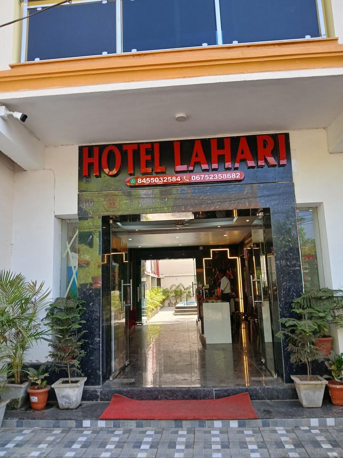 Hotel Lahari Puri – photo 1