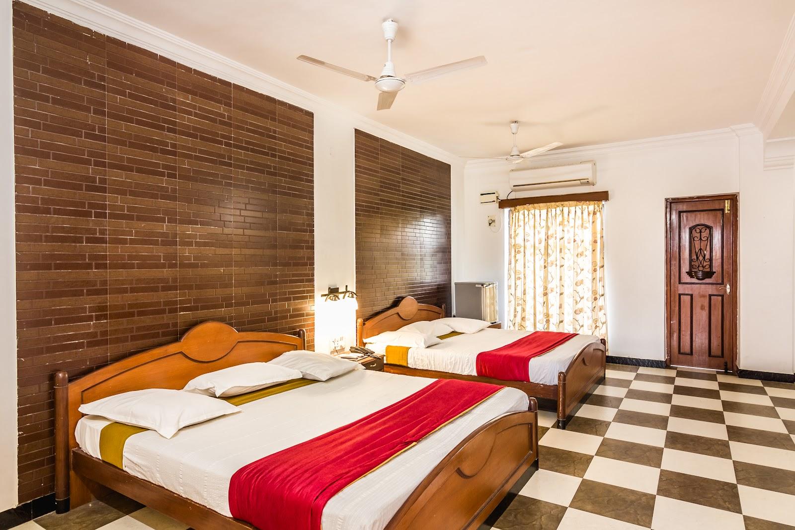 Hotel Landmark Yelagiri – photo 3