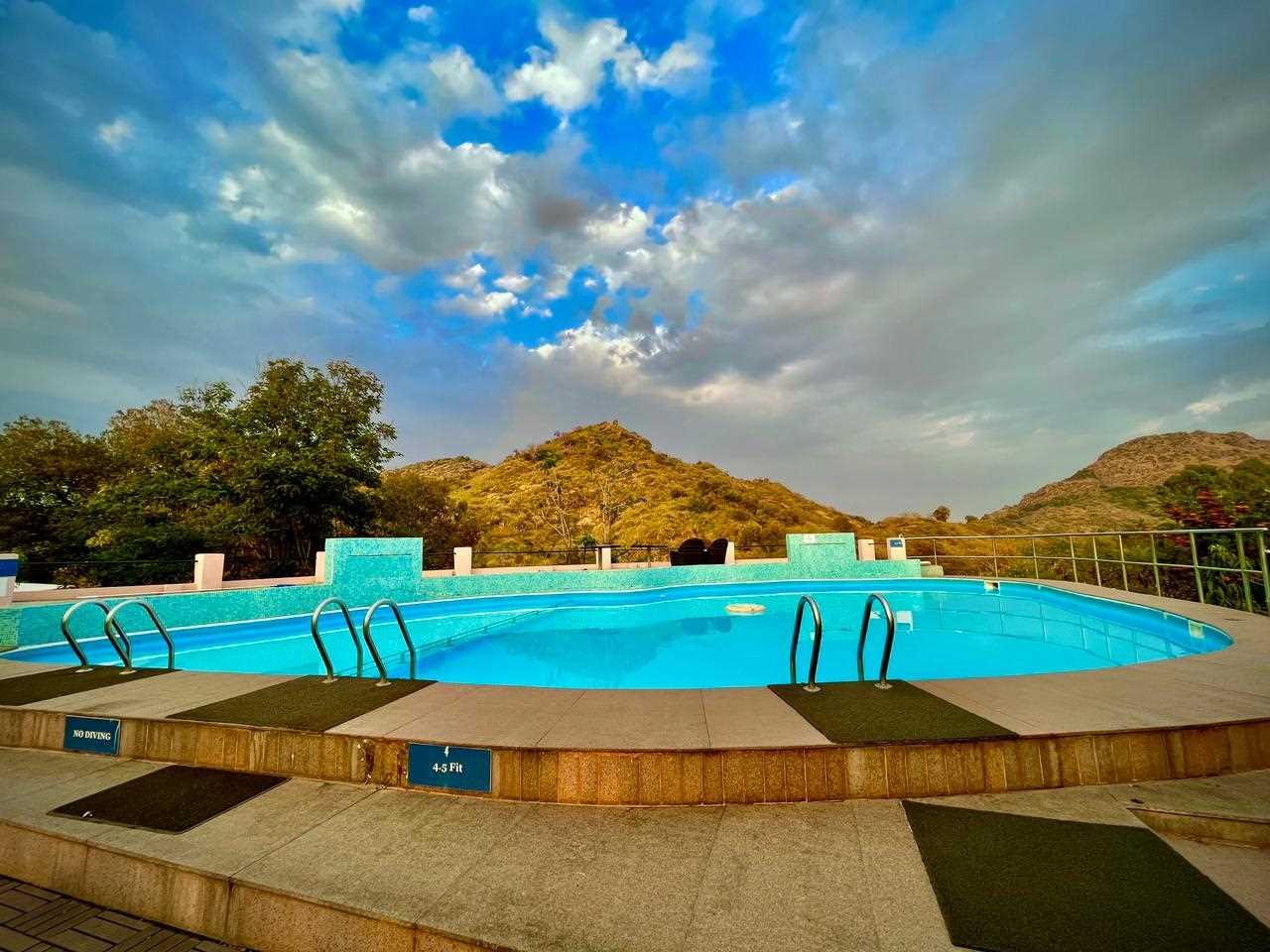 Sterling Mount Abu – photo 4