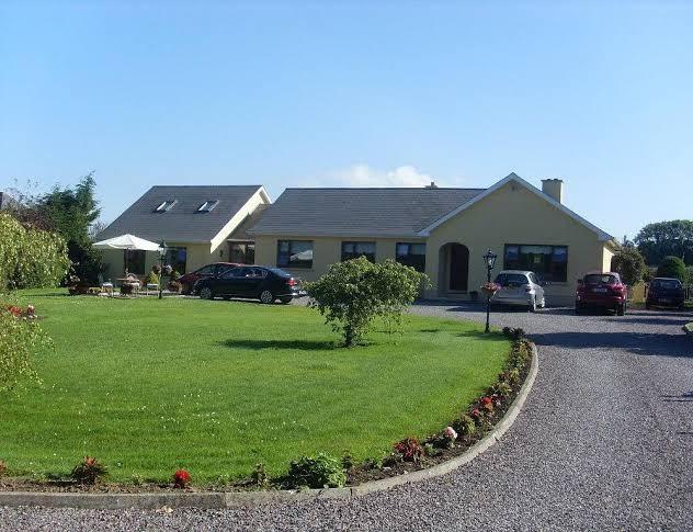 Cois Li Bed and breakfast – photo 1