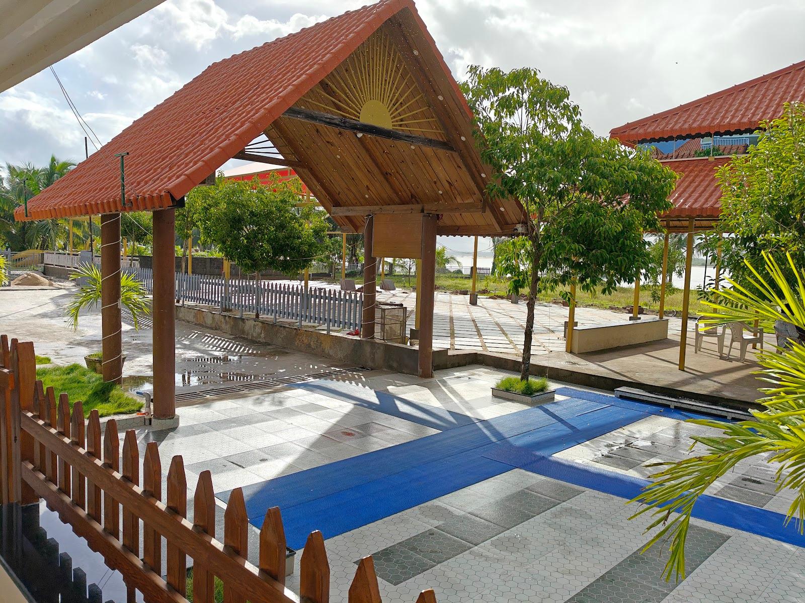 Yanam Resorts – photo 2
