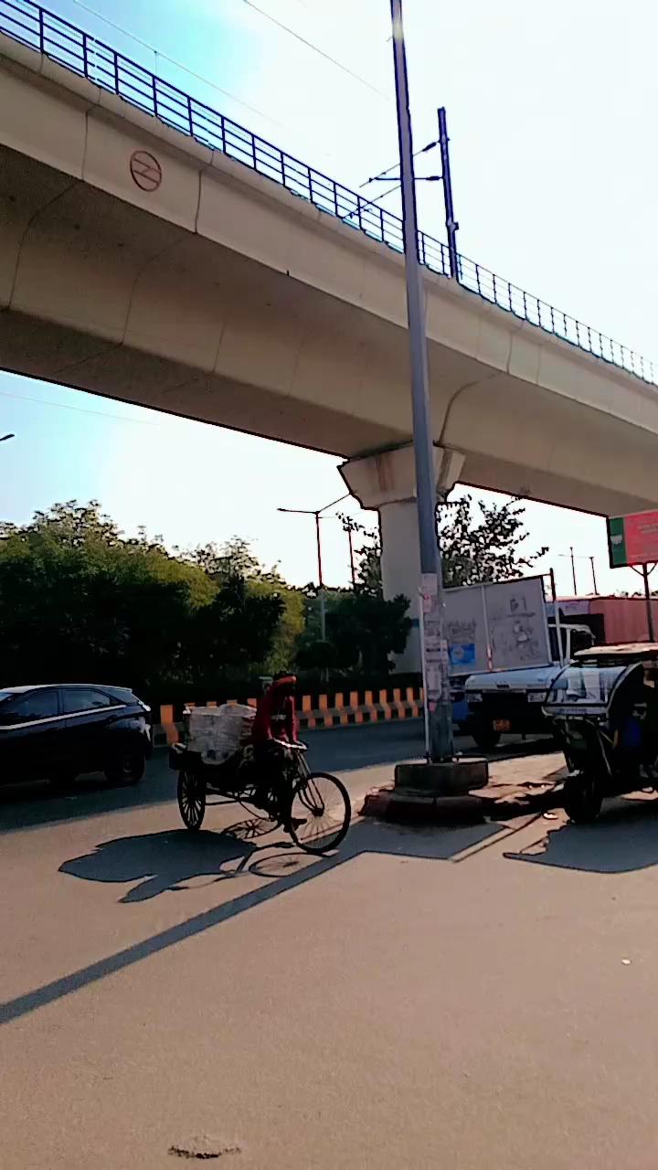 Sector 35 noida – photo 1