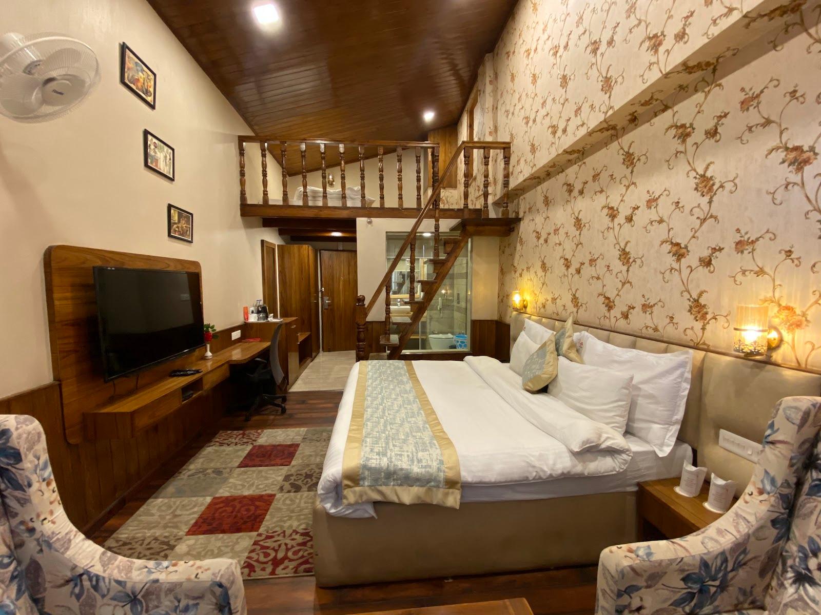 Royal Castle Kasol (SOHO KASOL) – photo 3