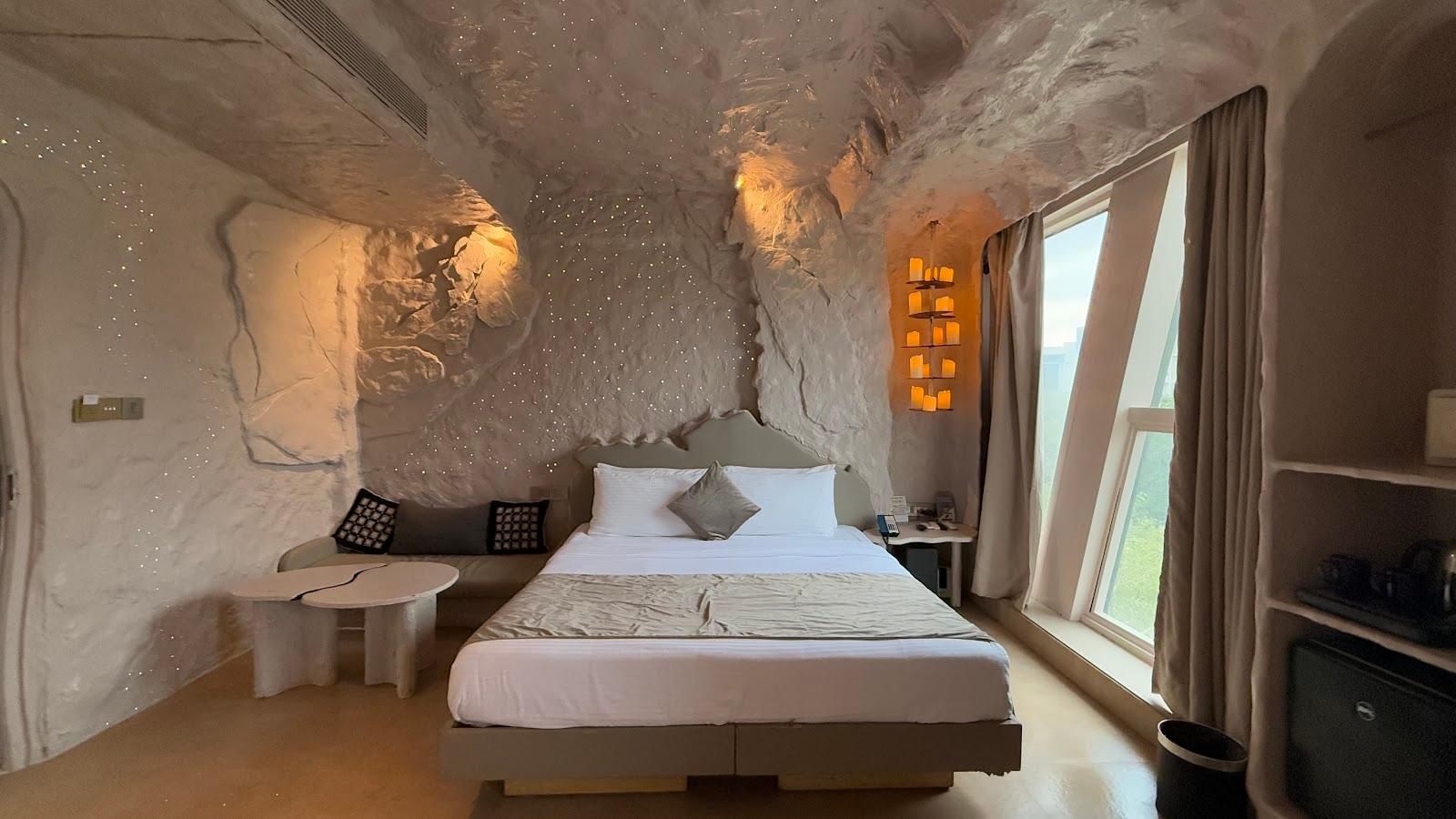 Dragonfly Hotel - The Art Hotel – photo 3