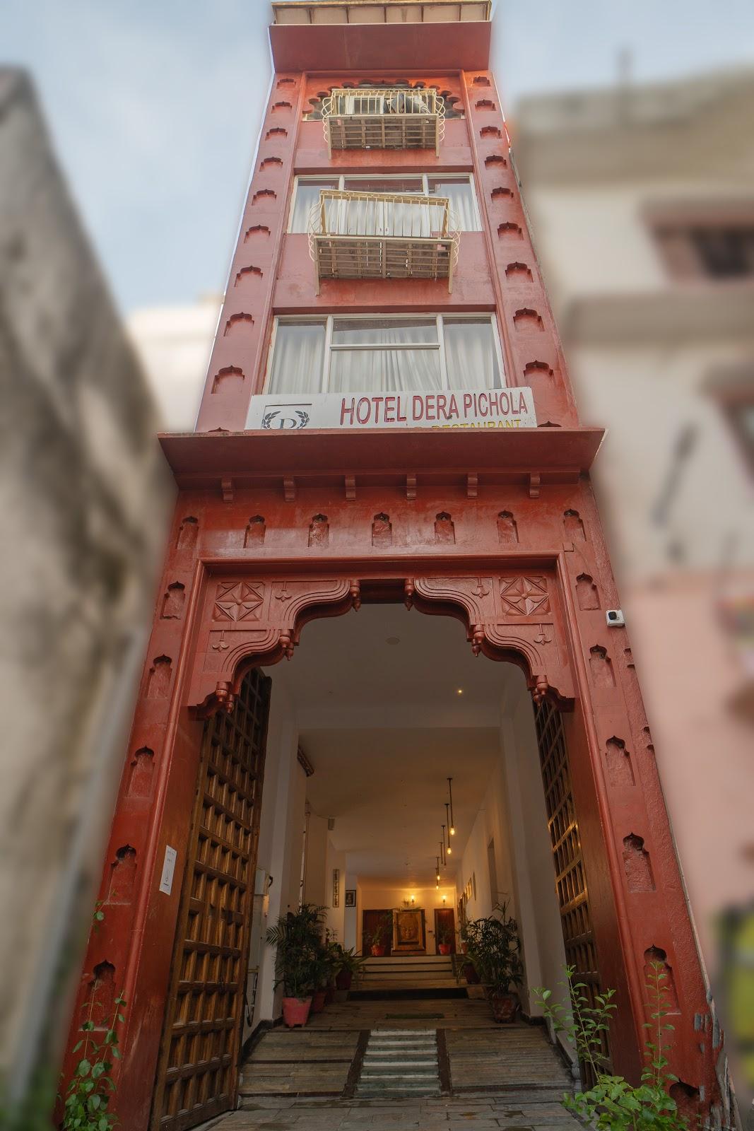 DERA PICHOLA- A Lake Facing Boutique Hotel – photo 1