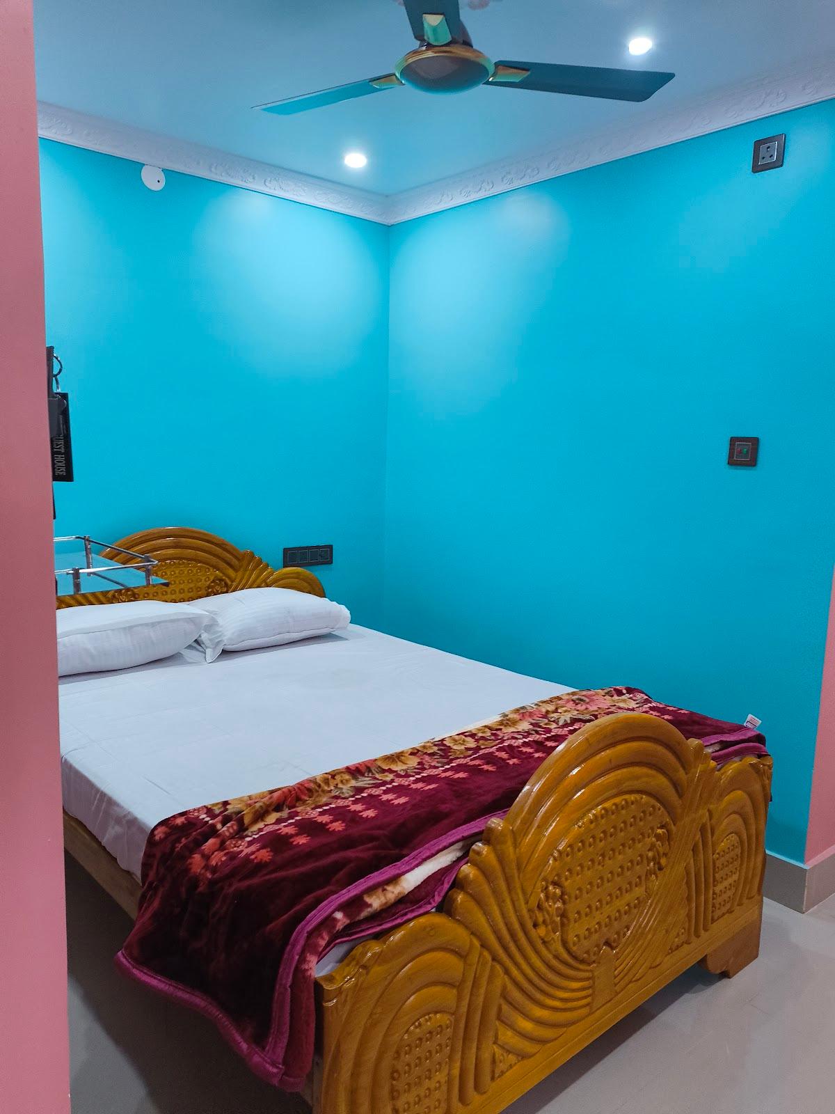 ADITYA GUEST HOUSE – photo 2