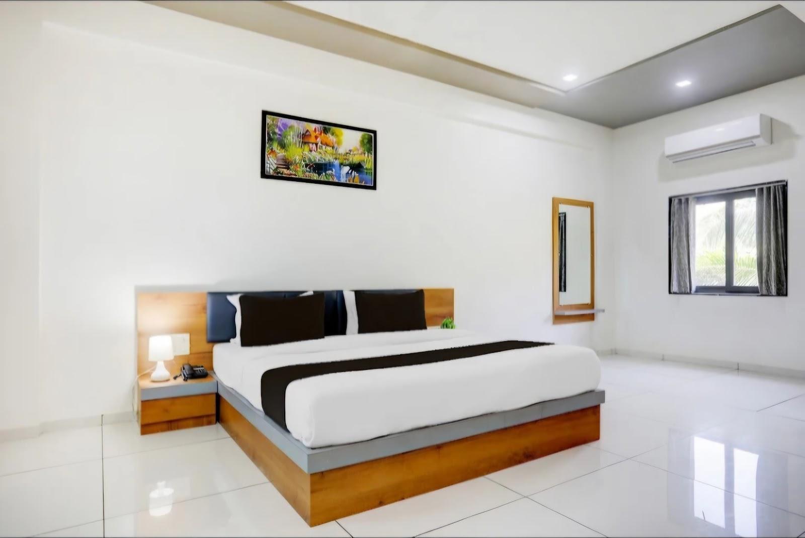 Hotel The Premier Somnath – photo 1