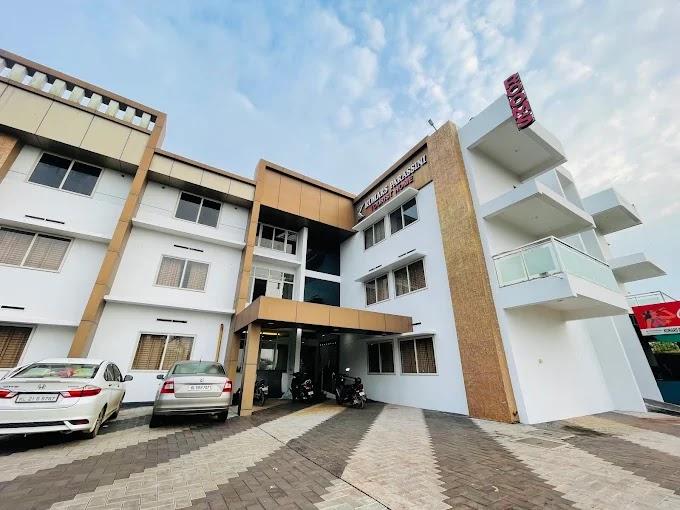 KUMARS PARASSINI TOURIST HOME – photo 1