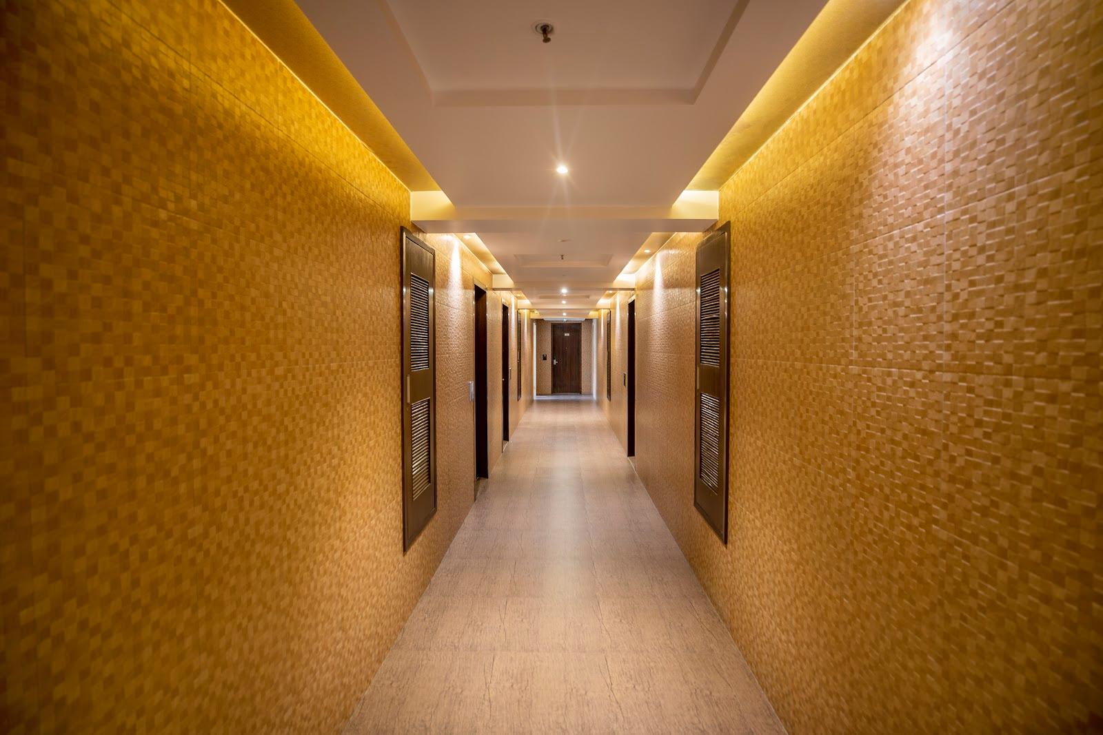 Hotel The Royal Bharti – photo 4