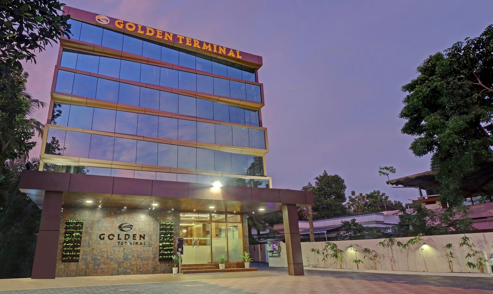 Treebo Golden Terminal Kochi Airport With Swimming Pool – photo 1