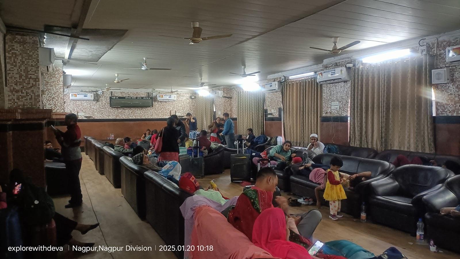 Nagpur Jn AC Waiting Hall – photo 4