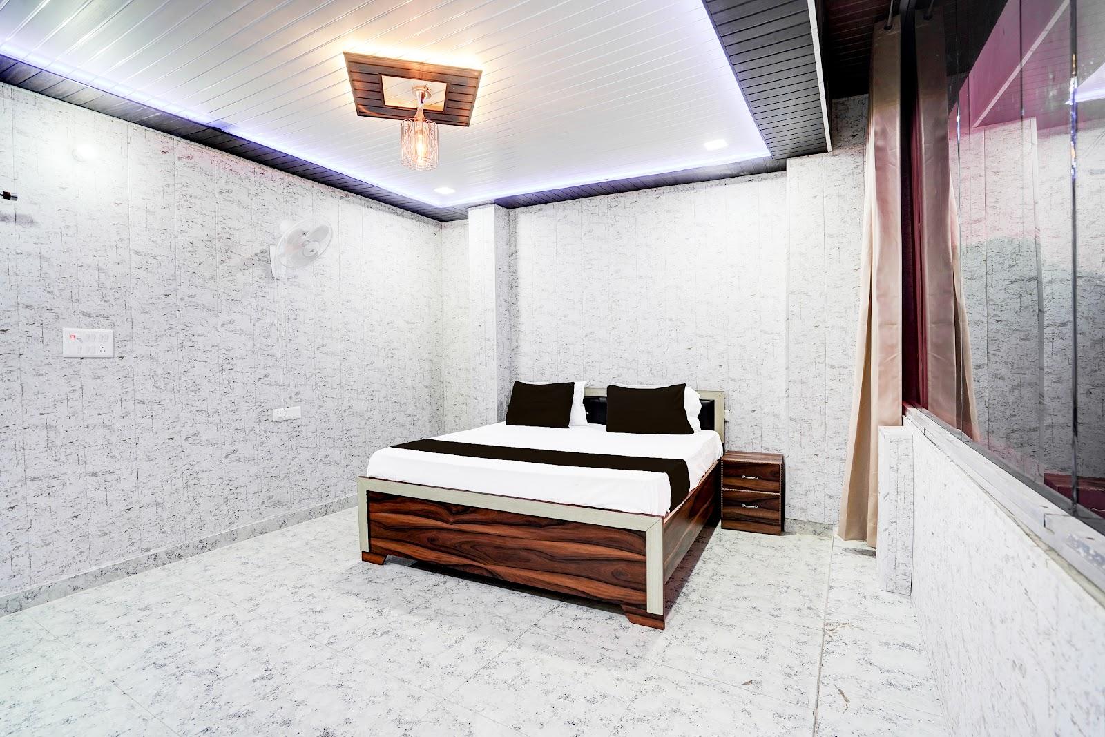 LIFE INN HOTEL – photo 2