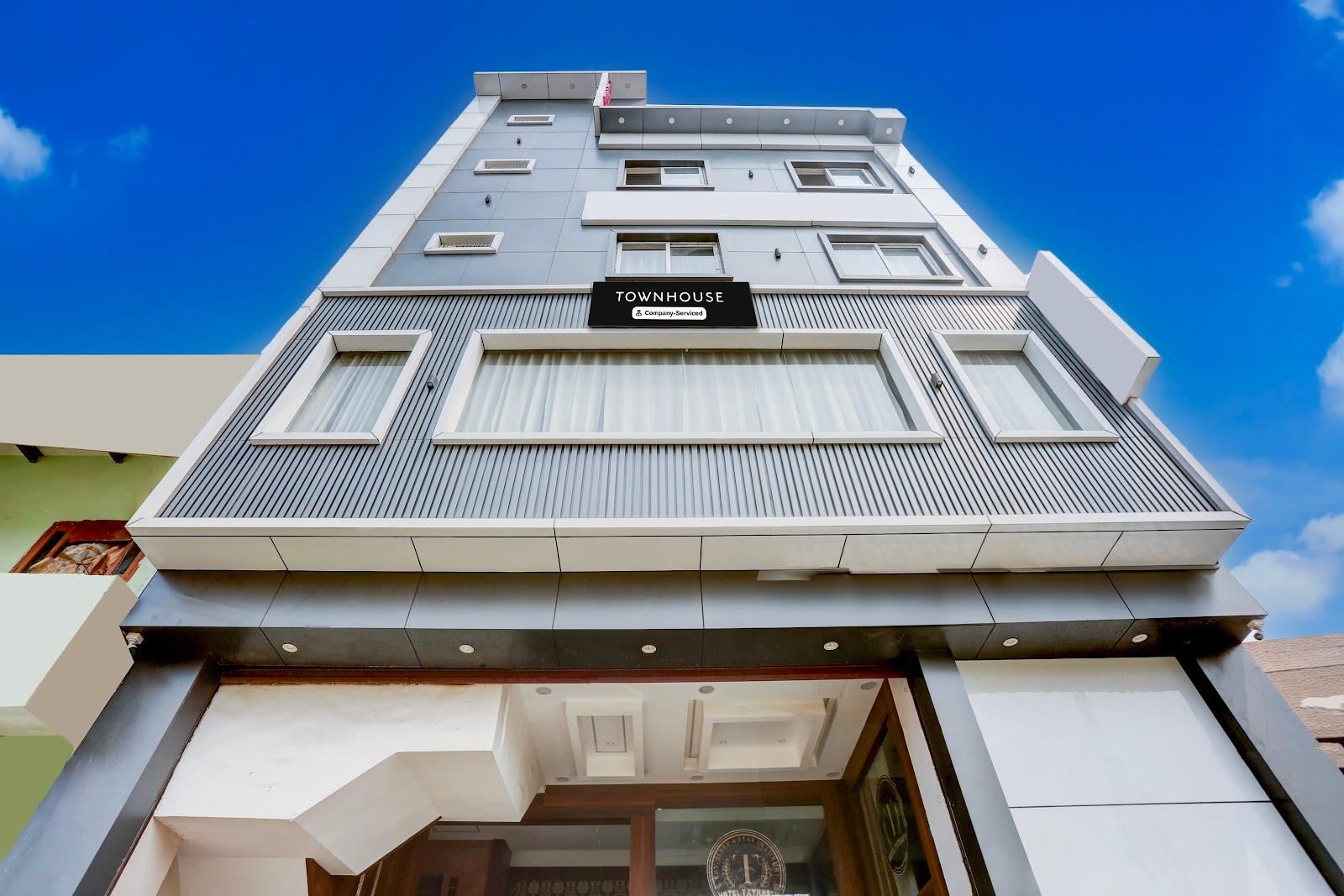 Hotel Tathastu – photo 1