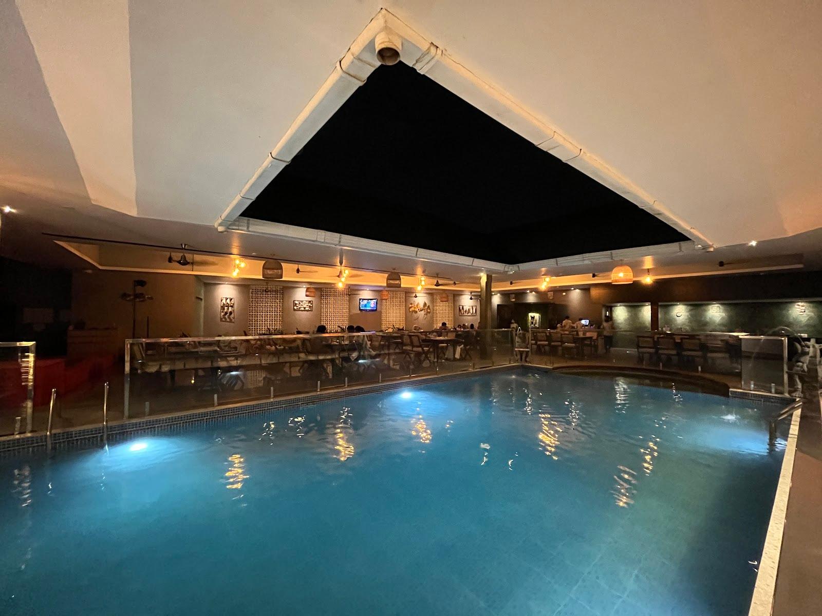 Wyte Portico Hotel – photo 4