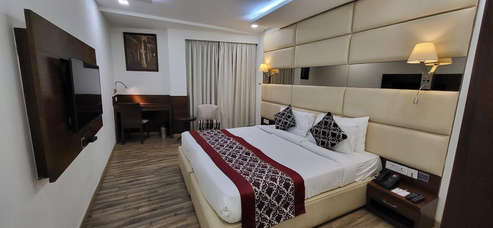Clarks Inn Suites Gwalior – photo 4