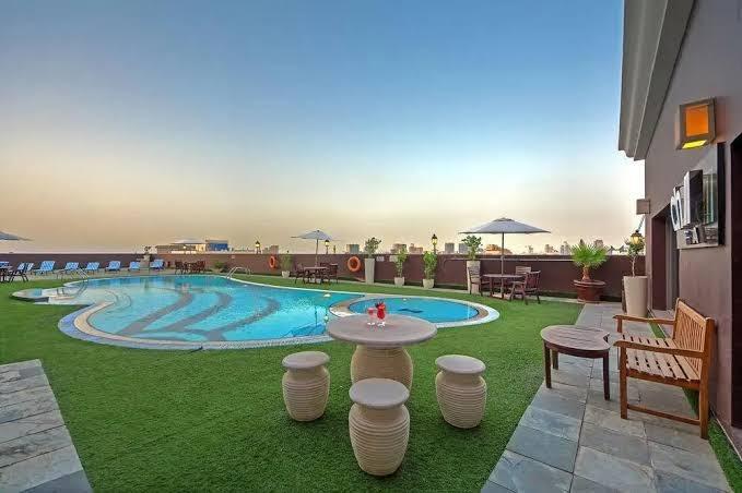 Ascot Hotel – photo 4