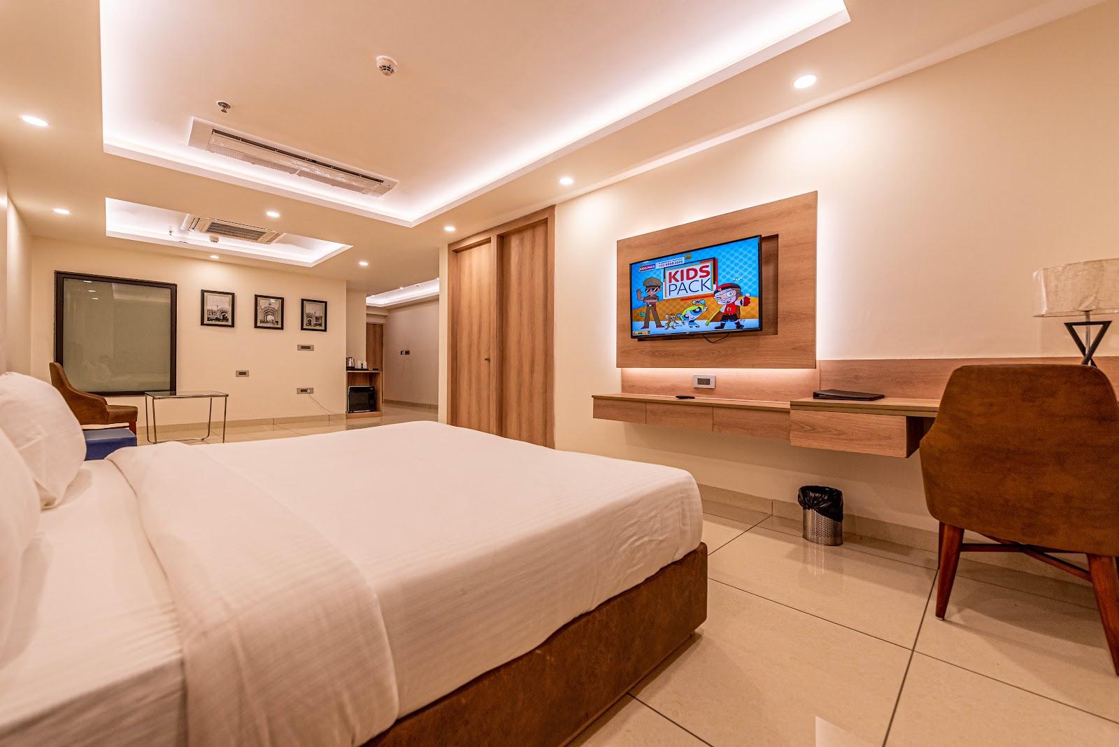 The Elite Lucknow Convention Hotel – photo 3