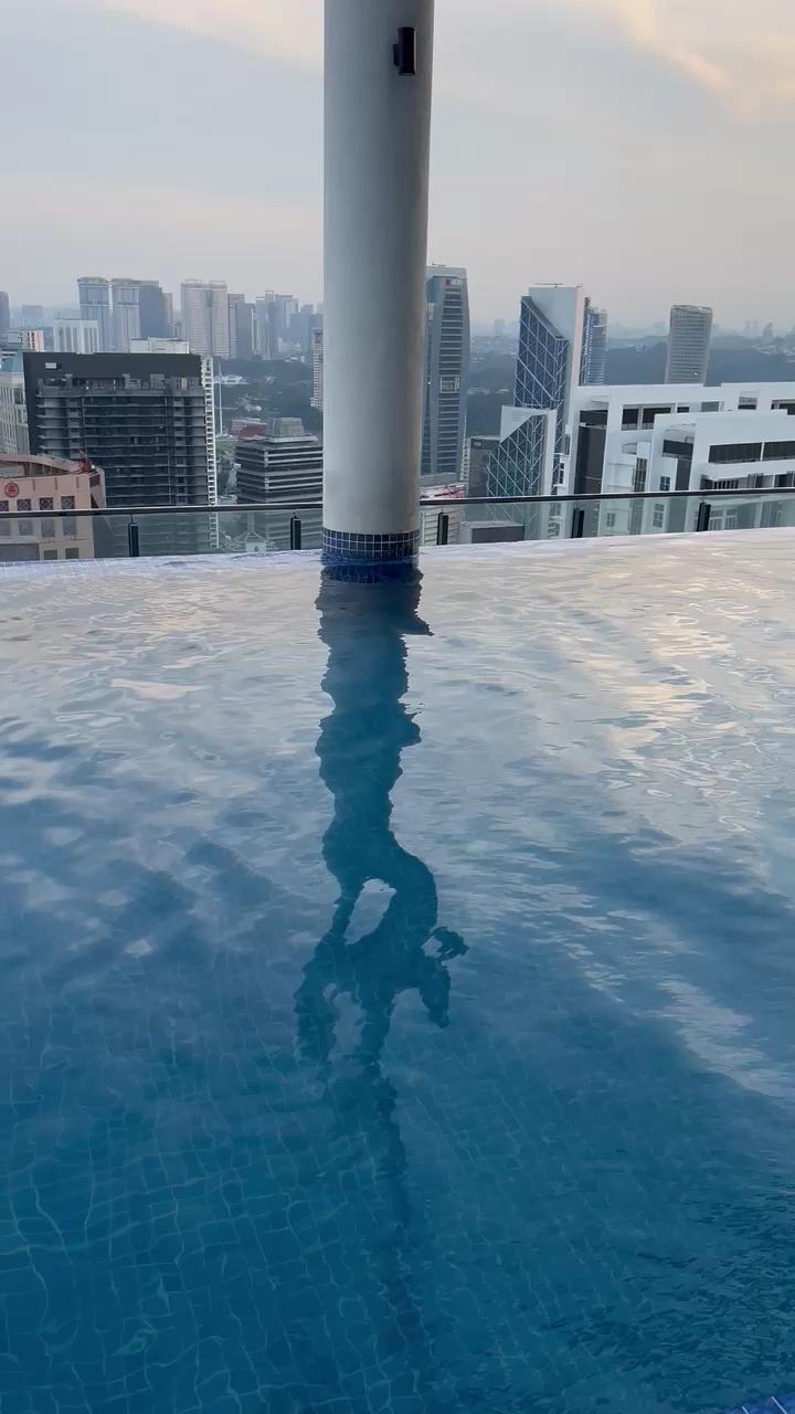 COLONY Infinite Pool Night By Klcc – photo 2