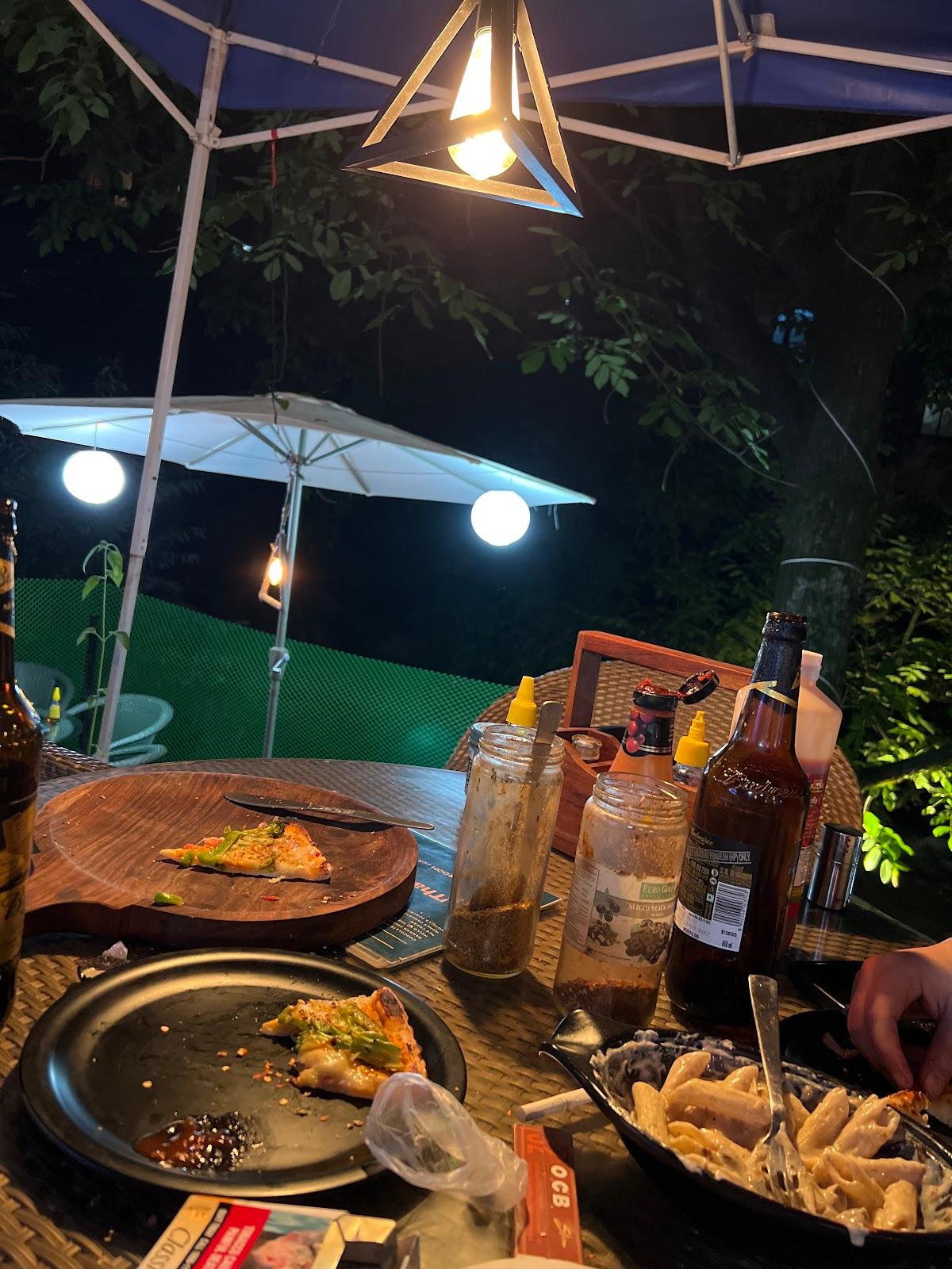 Buddha Palace Homestay & Riverside Cafe