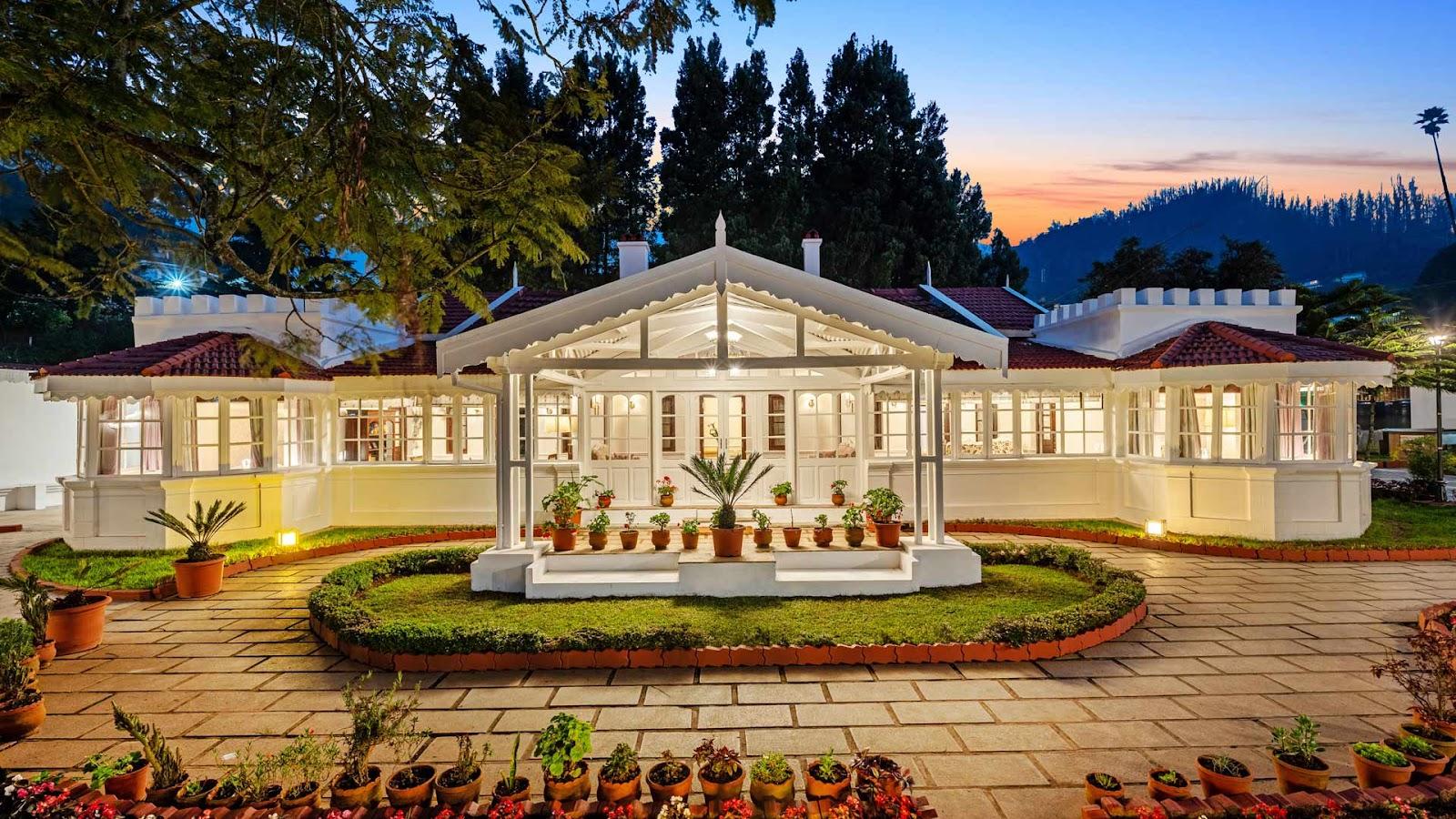 Tiverton Bungalow- A Vintage Luxury Retreat – photo 1