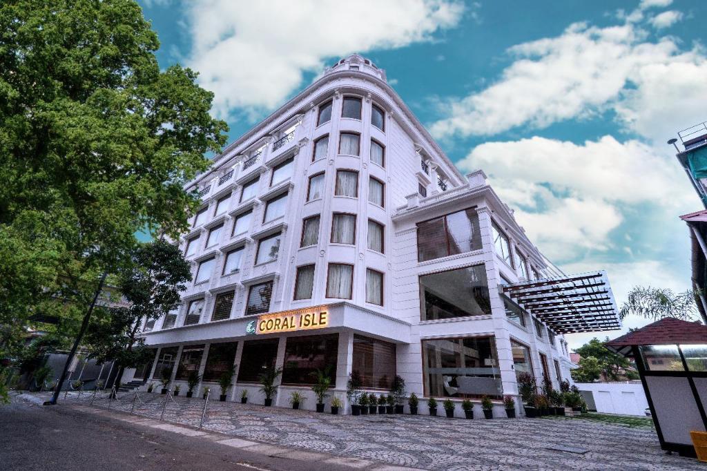 Coral Reef Hotel – photo 1