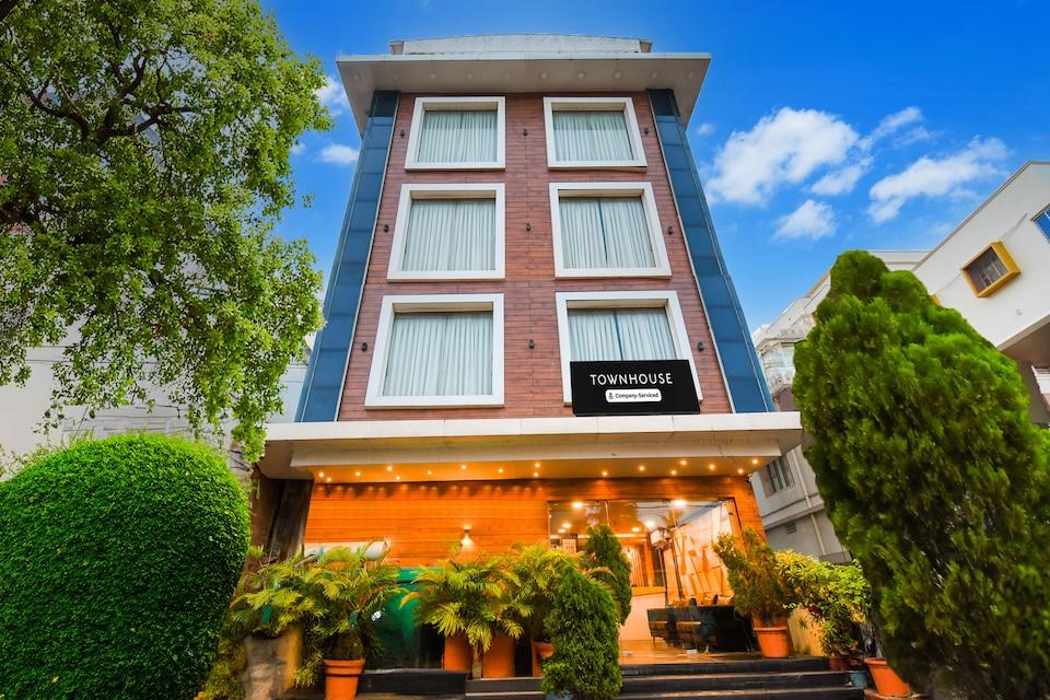 Super Townhouse Near Marine Drive – photo 1