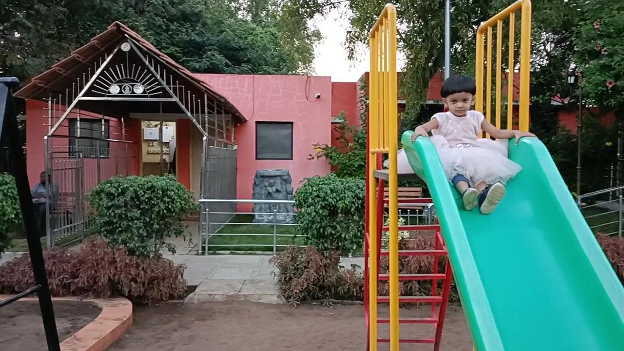 Shri Vatvruksha Swami Maharaj Bhakta Niwas Akkalkot – photo 2