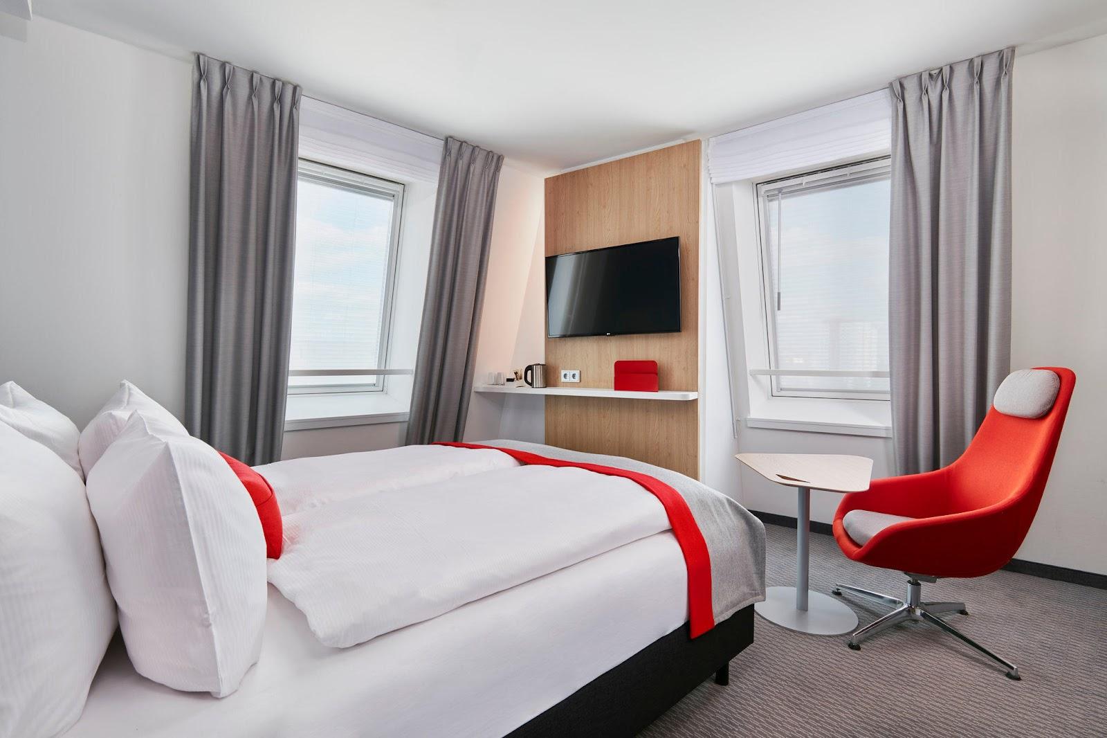 Holiday Inn Express Berlin - Alexanderplatz by IHG – photo 3