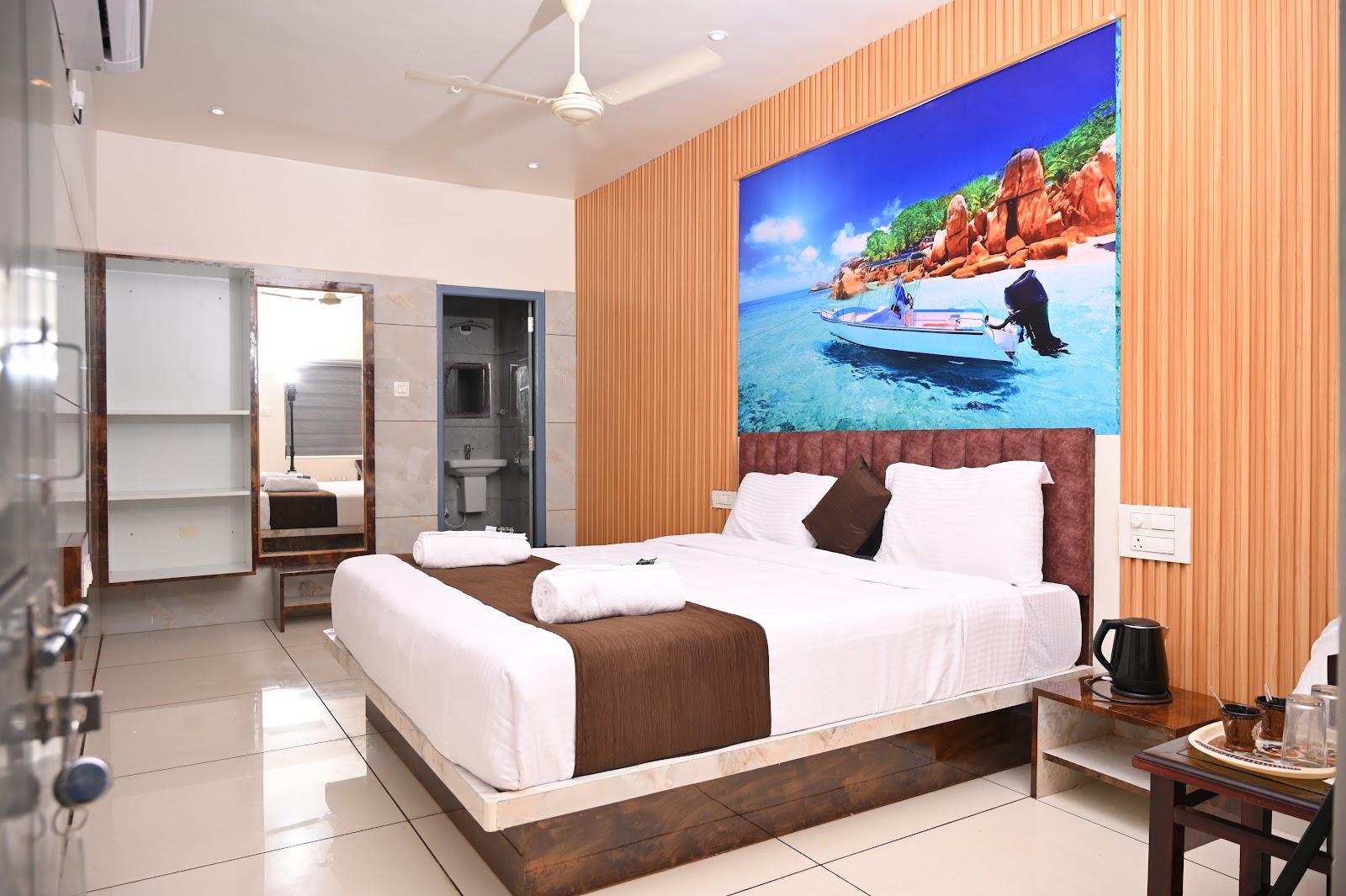 CORAL BEACH FRONT – photo 3