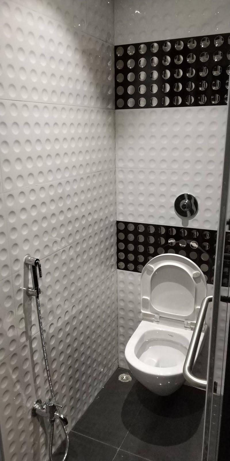 HOTEL ORCHID INN – photo 4