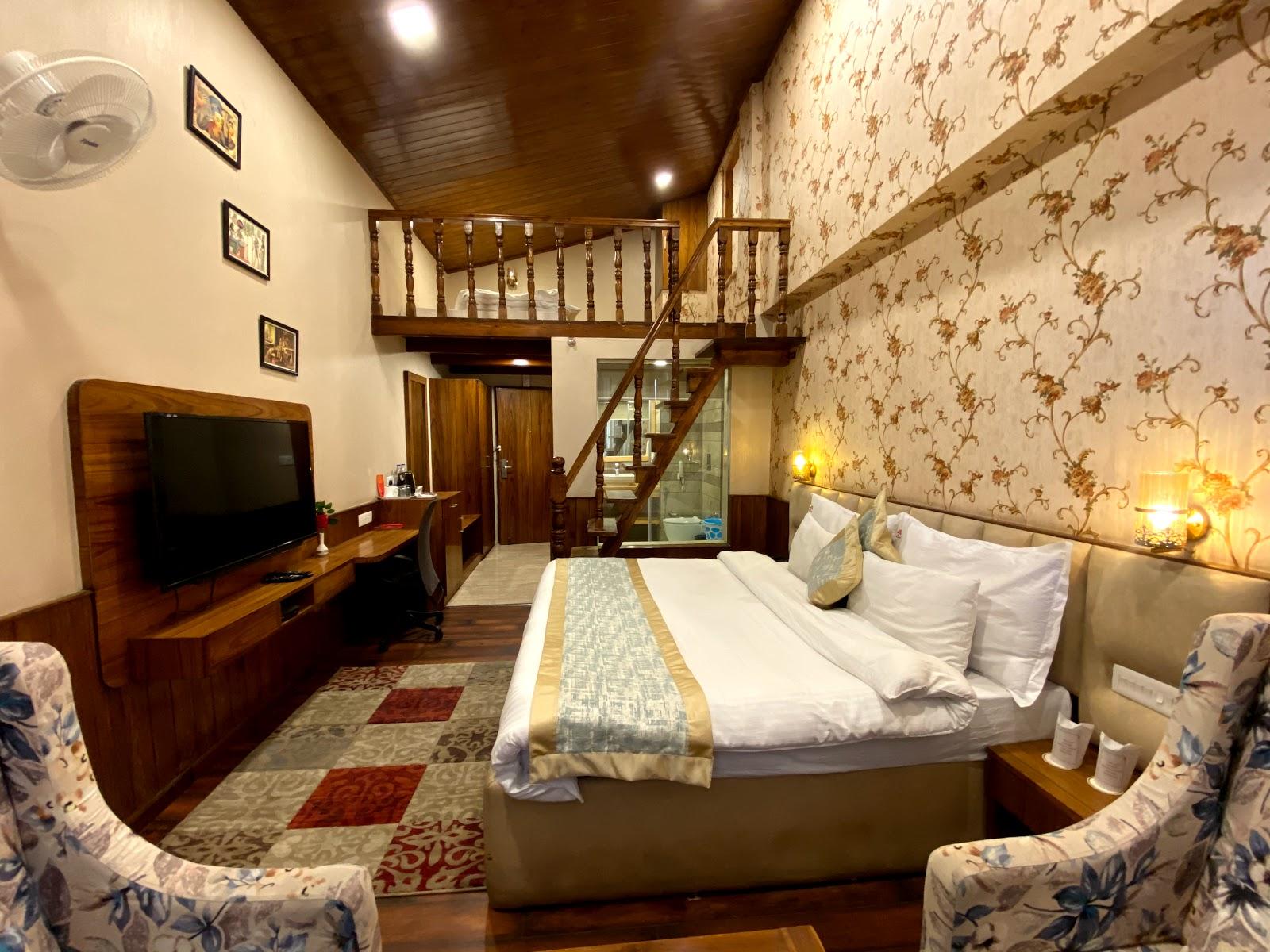 Royal Castle Kasol (SOHO KASOL) – photo 3