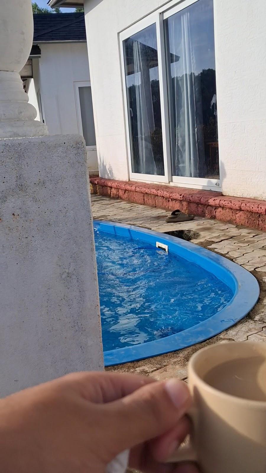 Revellers Resort – photo 1