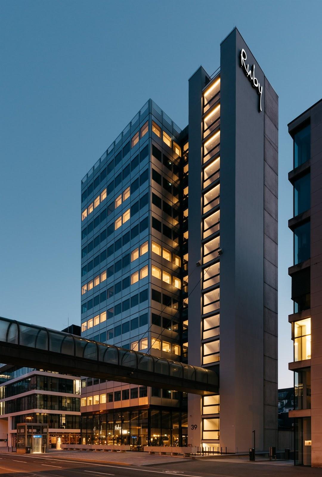 Ruby Luna Hotel Dusseldorf by IHG – photo 1