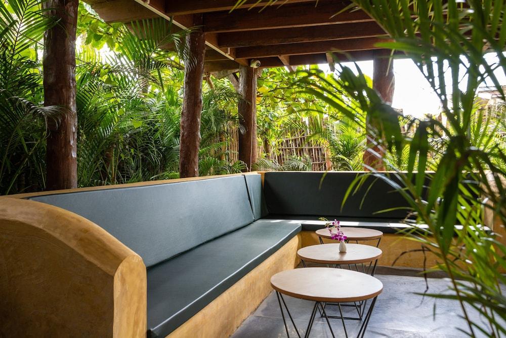 # 2BHK w/ View, Pool, 100% Backup, 10min to Beach – photo 3
