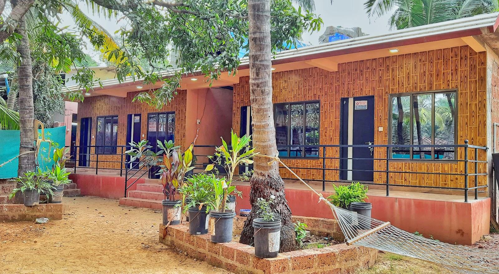 vijaya guest House and restaurant – photo 1
