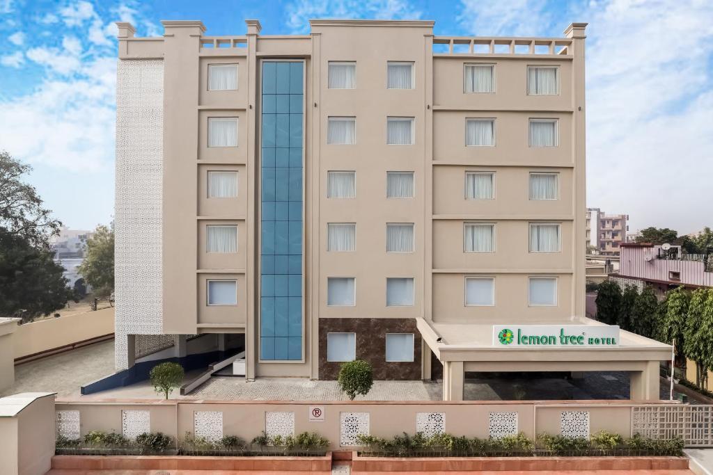Lemon Tree Hotel, Aligarh – photo 1
